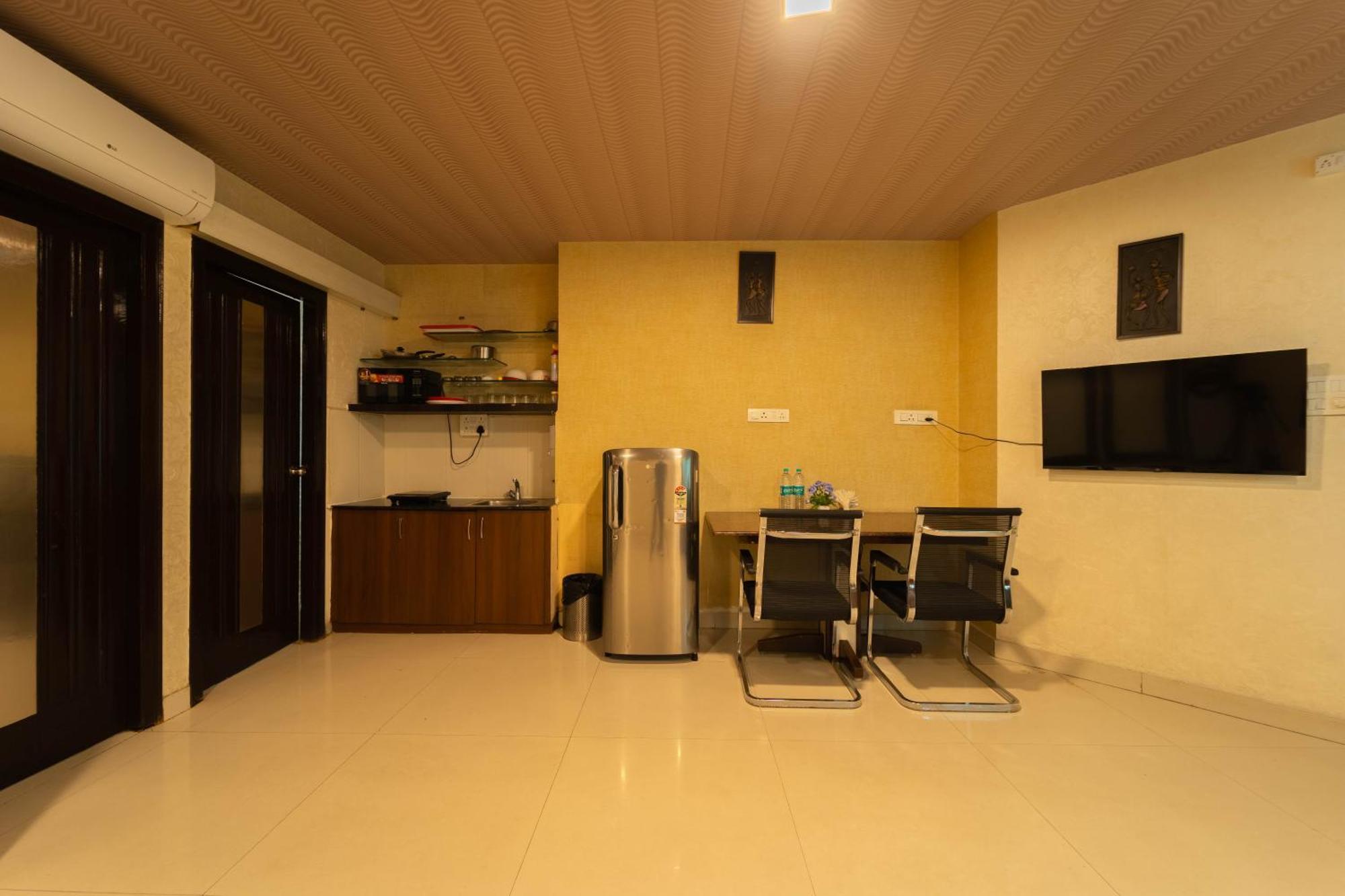 Seasons Suites Koramangala Μπανγκαλόρ Δωμάτιο φωτογραφία
