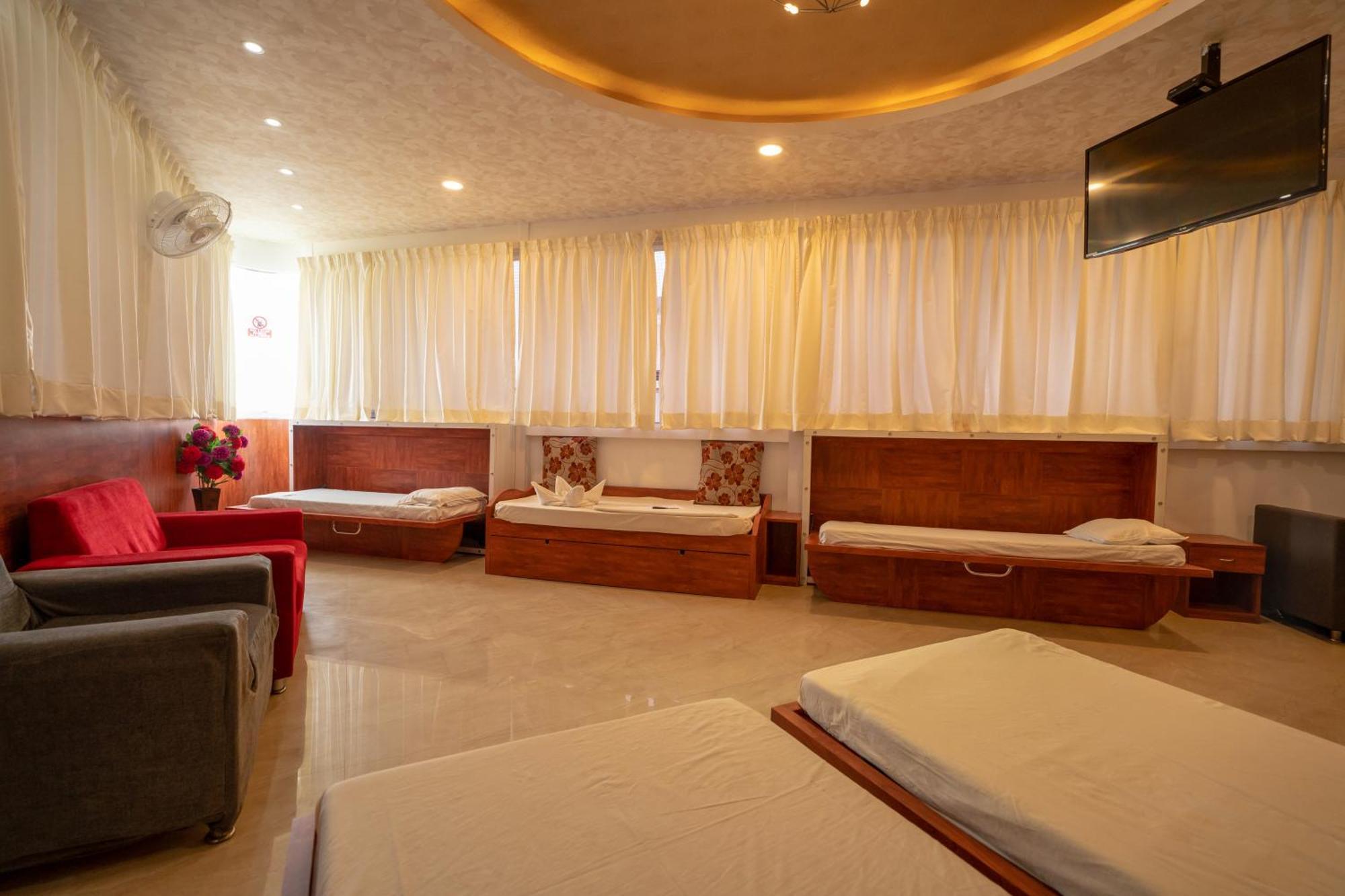 Seasons Suites Koramangala Μπανγκαλόρ Δωμάτιο φωτογραφία